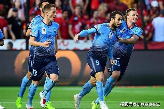 他是中国男篮前队长，身家过亿定居广州，娶1.88米美女，儿女双全
